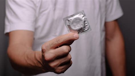 Blowjob ohne Kondom Sexuelle Massage Merl